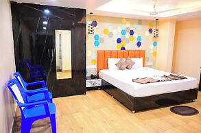 DhamStay Hotel Santosh Inn Near Temple