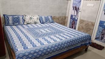 DhamStay Hotel Glory Near Golden Beach