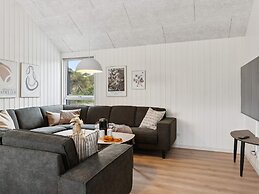 5 Star Holiday Home in Lokken