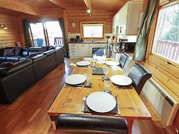Forest Lodge