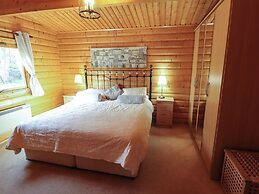 Forest Lodge
