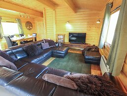 Forest Lodge
