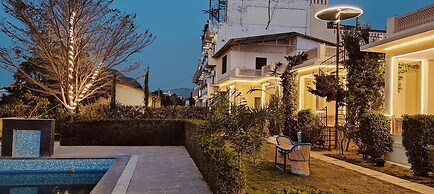 Brahma Heritage-Luxury Rooms with Pool