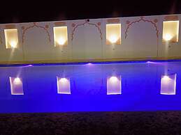 Brahma Heritage-Luxury Rooms with Pool