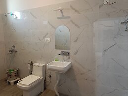 Brahma Heritage-Luxury Rooms with Pool