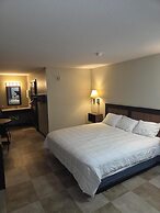 Twin Lakes Inn and RV