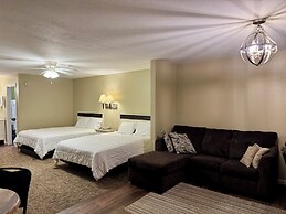 Twin Lakes Inn and RV