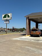 Twin Lakes Inn and RV