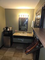 Twin Lakes Inn and RV