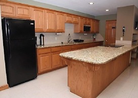 Twin Lakes Inn and RV