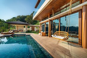 Casa Bella Vina Luxury Villa Near Beach Town