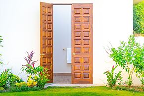 Casa Bella Vina Luxury Villa Near Beach Town