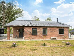 4 Star Holiday Home in Farvang
