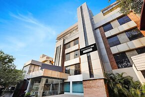Super Townhouse Oak Kodambakkam