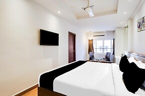 Super Townhouse Oak Kodambakkam