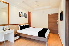 Super Townhouse Oak Kodambakkam
