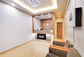 Super Townhouse Oak Kodambakkam