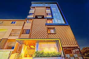 Super Townhouse Indiranagar