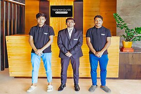 Super Townhouse Indiranagar