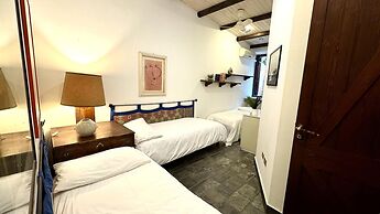 Villa in Cefalu With Pool and Forest Retreat