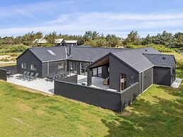 5 Star Holiday Home in Lokken
