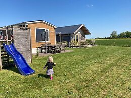 Frisian Hideaway With Style