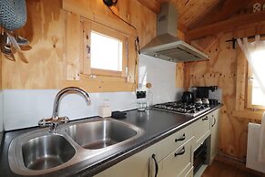 Frisian Hideaway With Style