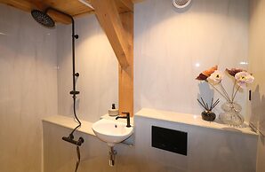 Frisian Hideaway With Style