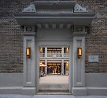 Blossom Manoir Lujiazui