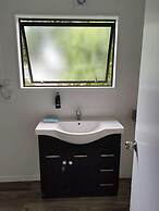 1 double and 1 sofa bed Garden Chalet