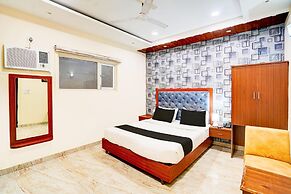 Cozy Stays Near Vishwanath Temple