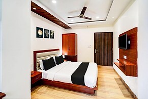 Cozy Stays Near Vishwanath Temple