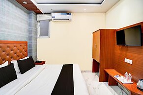 Cozy Stays Near Vishwanath Temple