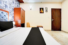 Cozy Stays Near Vishwanath Temple