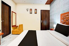 Cozy Stays Near Vishwanath Temple