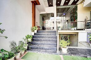 Cozy Stays Near Vishwanath Temple