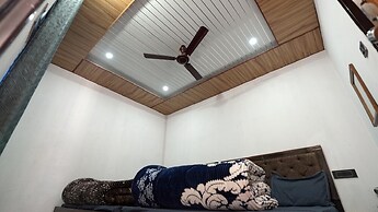 Mandakini Valley Resort