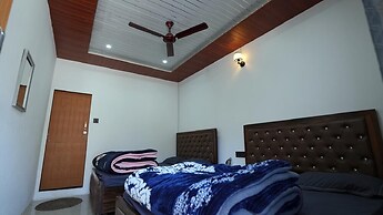 Mandakini Valley Resort