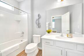 Upstay - Sleeps 26 w Private Pool Hot Tub Games