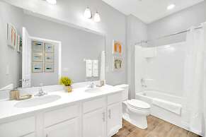 Upstay - Sleeps 26 w Private Pool Hot Tub Games