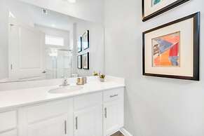 Upstay - Sleeps 26 w Private Pool Hot Tub Games