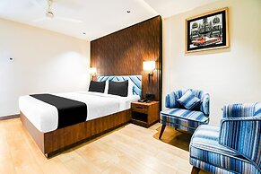 Deluxe Double Stays Near Paridh Crossing