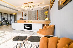 Deluxe Double Stays Near Paridh Crossing