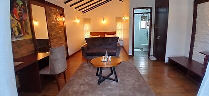 Explorer Resort & Marina