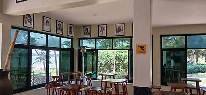 Explorer Resort & Marina