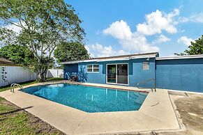 Sunshine Villa w/ Private Pool