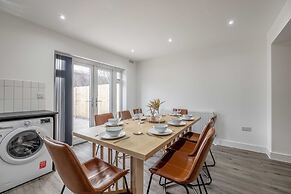 Chic and Comfy 4 Bedroom Stay Baylis