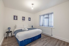 Chic and Comfy 4 Bedroom Stay Baylis
