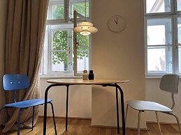 Chic Apartment Right by the Museum Quarter
