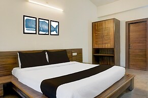 Luxury Stays at Khandala With Hill View